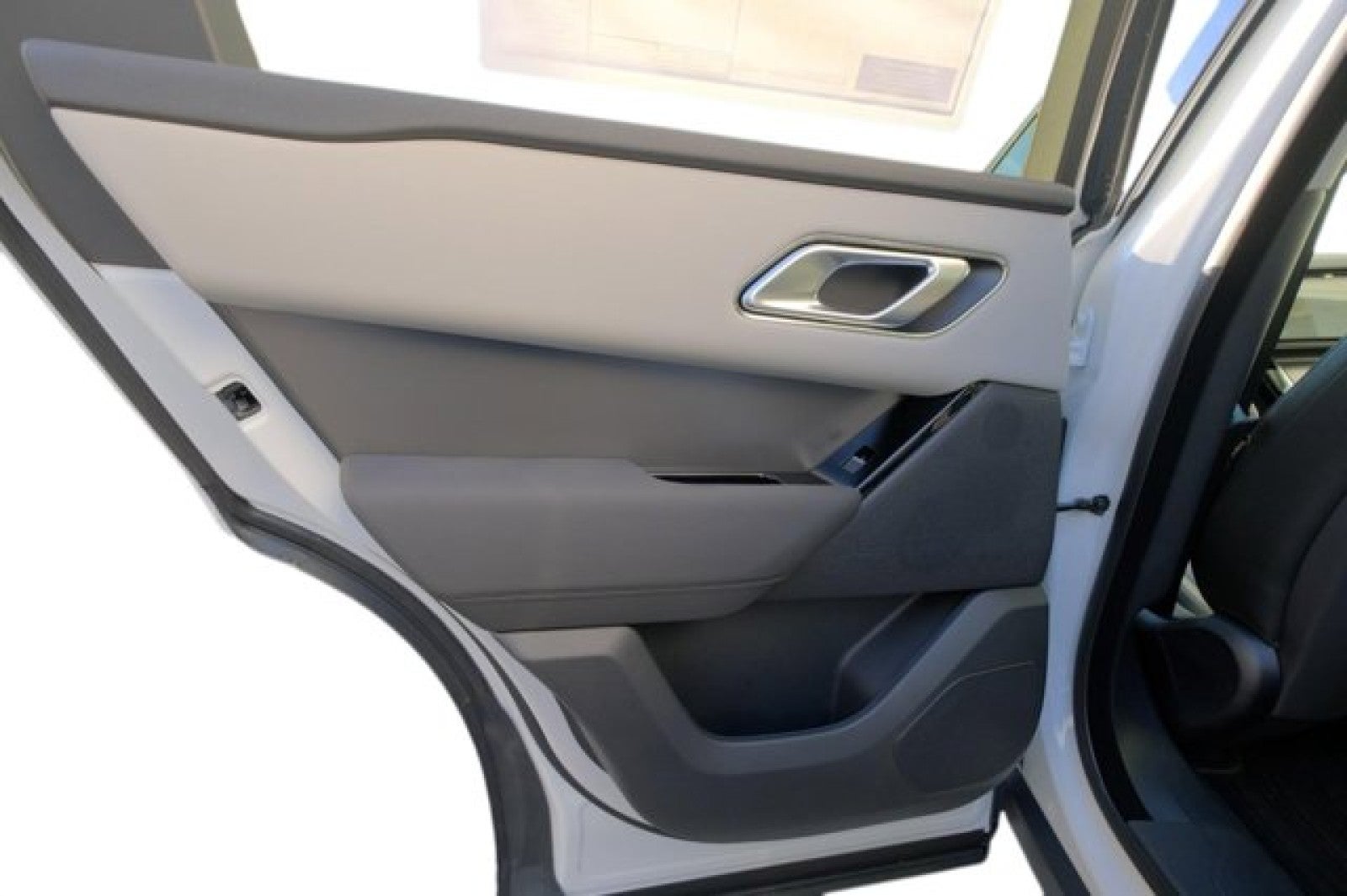 2025 Land Rover Range Rover Velar Dynamic SE