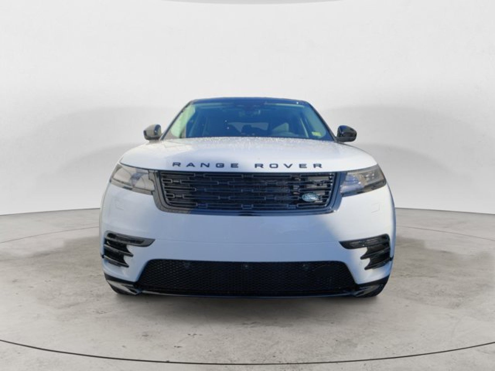 2025 Land Rover Range Rover Velar Dynamic SE