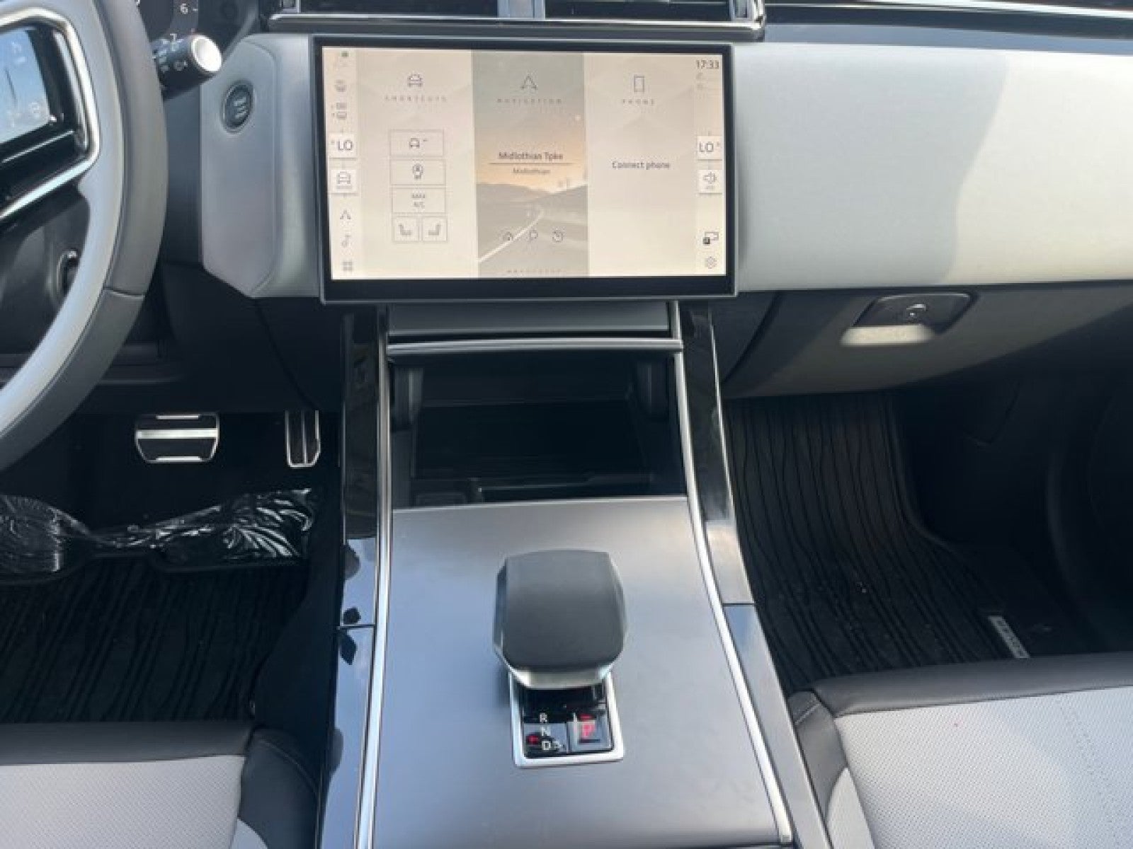 2025 Land Rover Range Rover Velar Dynamic SE