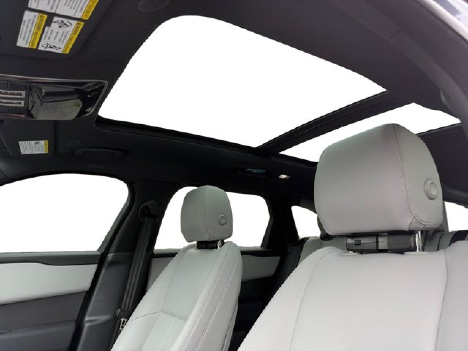2024 Land Rover Range Rover Velar Dynamic SE