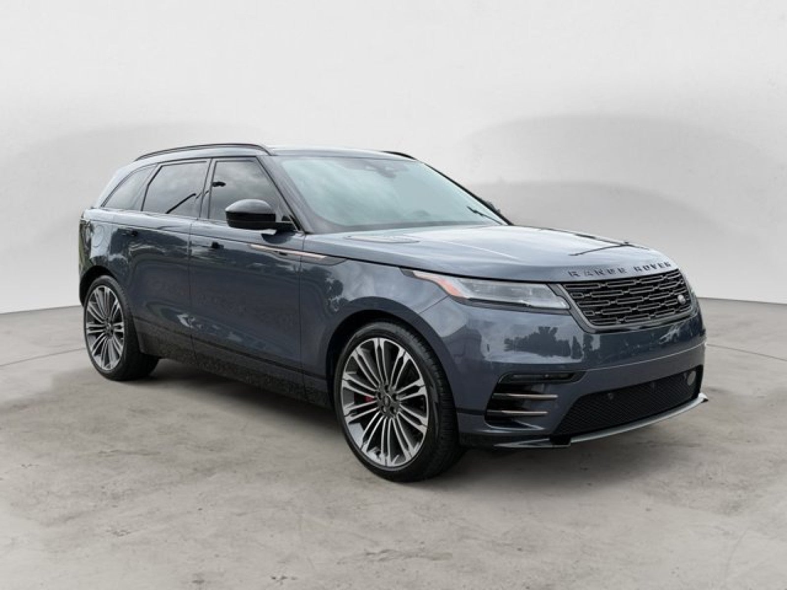2024 Land Rover Range Rover Velar Dynamic SE