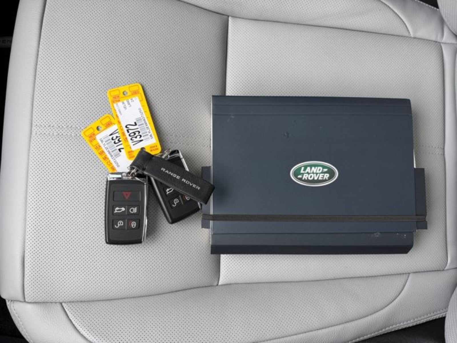 2024 Land Rover Range Rover Velar Dynamic SE