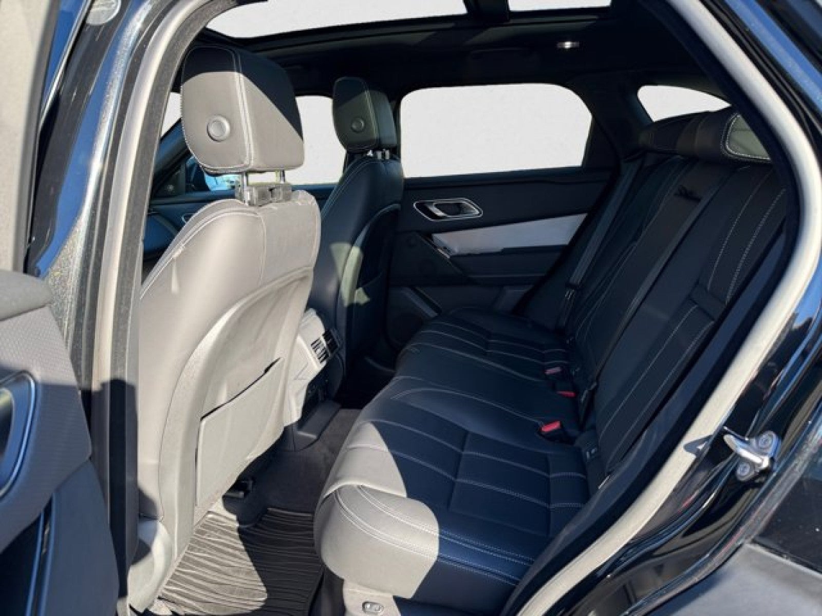 2023 Land Rover Range Rover Velar R-Dynamic S