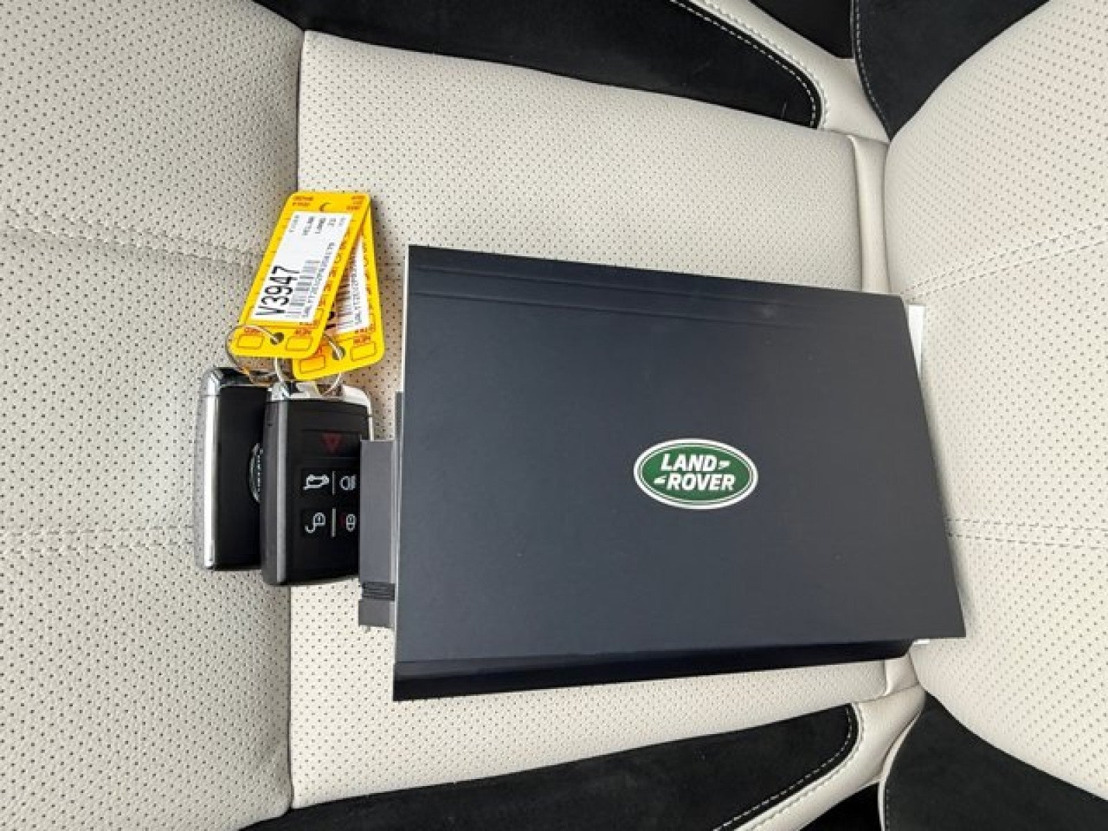 2023 Land Rover Range Rover Velar R-Dynamic S | 22 inch Wheels