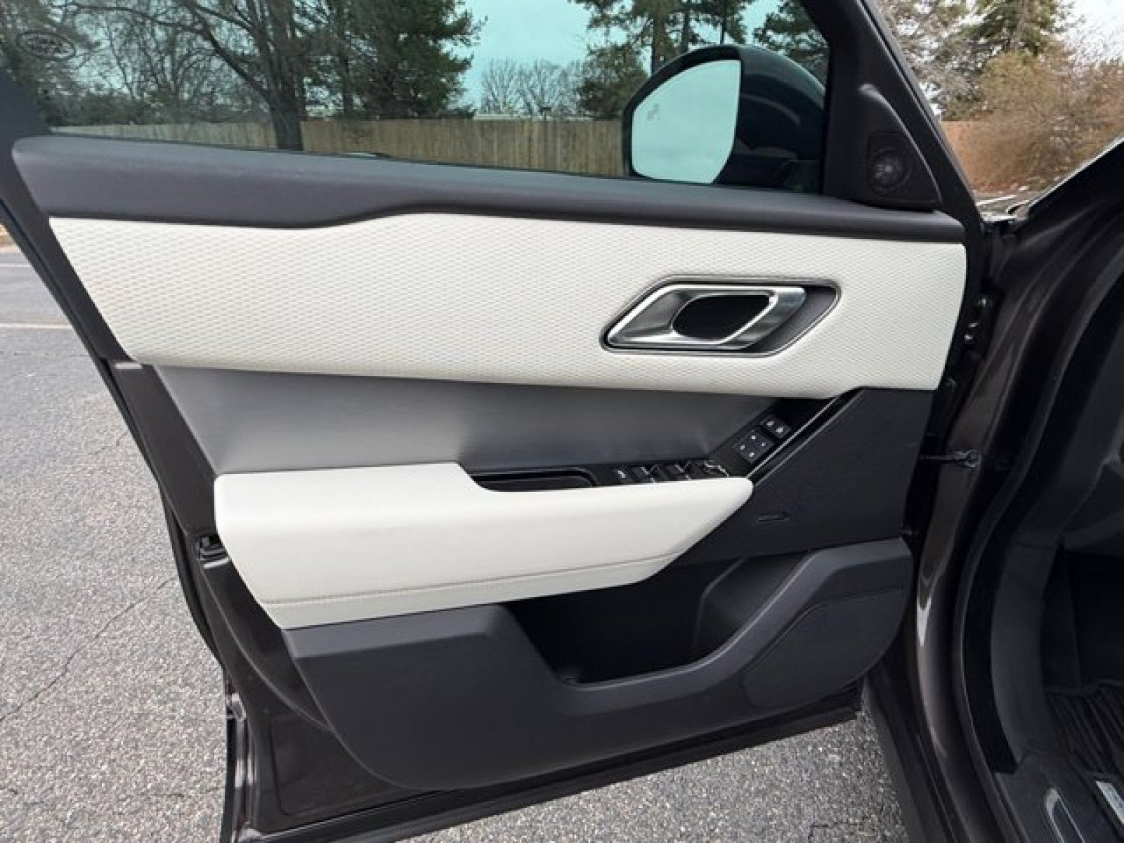 2023 Land Rover Range Rover Velar R-Dynamic S