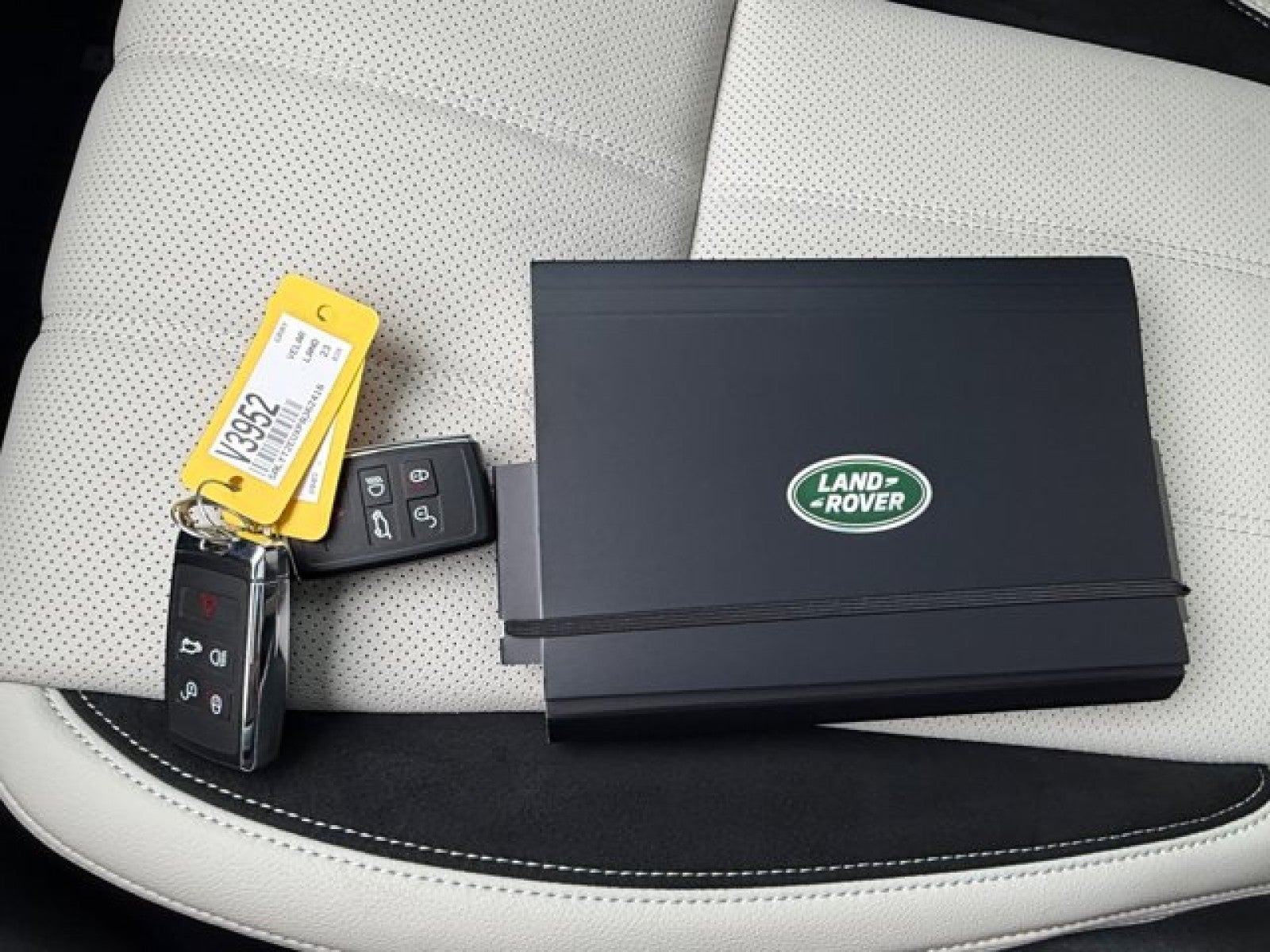 2023 Land Rover Range Rover Velar R-Dynamic S