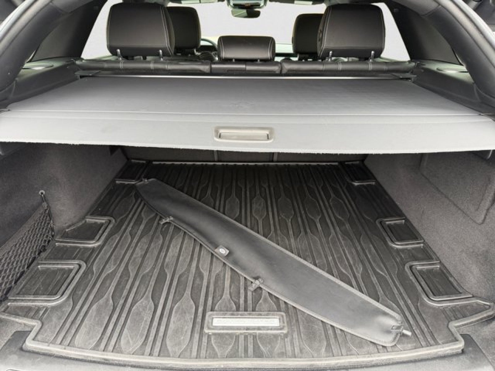 2023 Land Rover Range Rover Velar R-Dynamic S