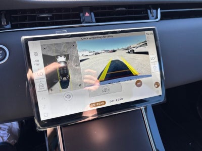 2026 Land Rover Range Rover Evoque Dynamic SE