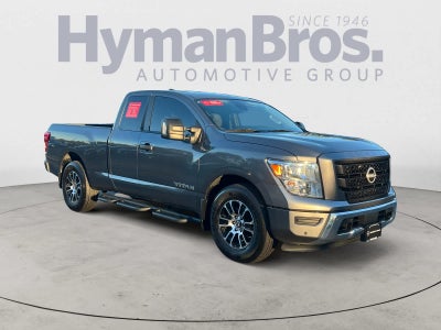 2023 Nissan Titan SV