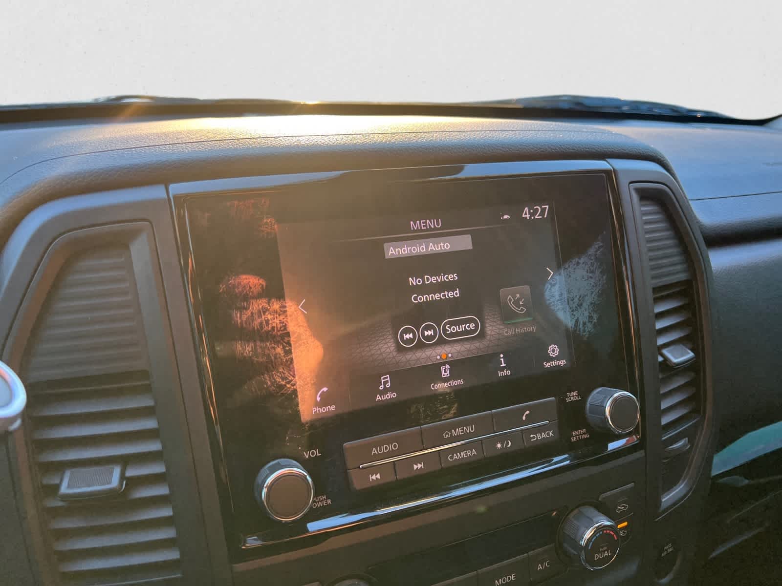 2023 Nissan Titan SV