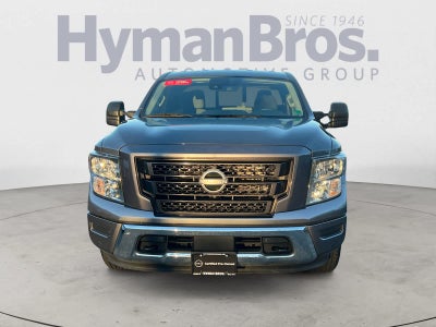 2023 Nissan Titan SV