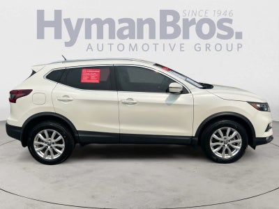 2022 Nissan Rogue Sport SV