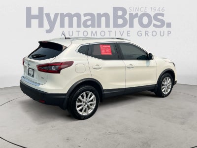 2022 Nissan Rogue Sport SV