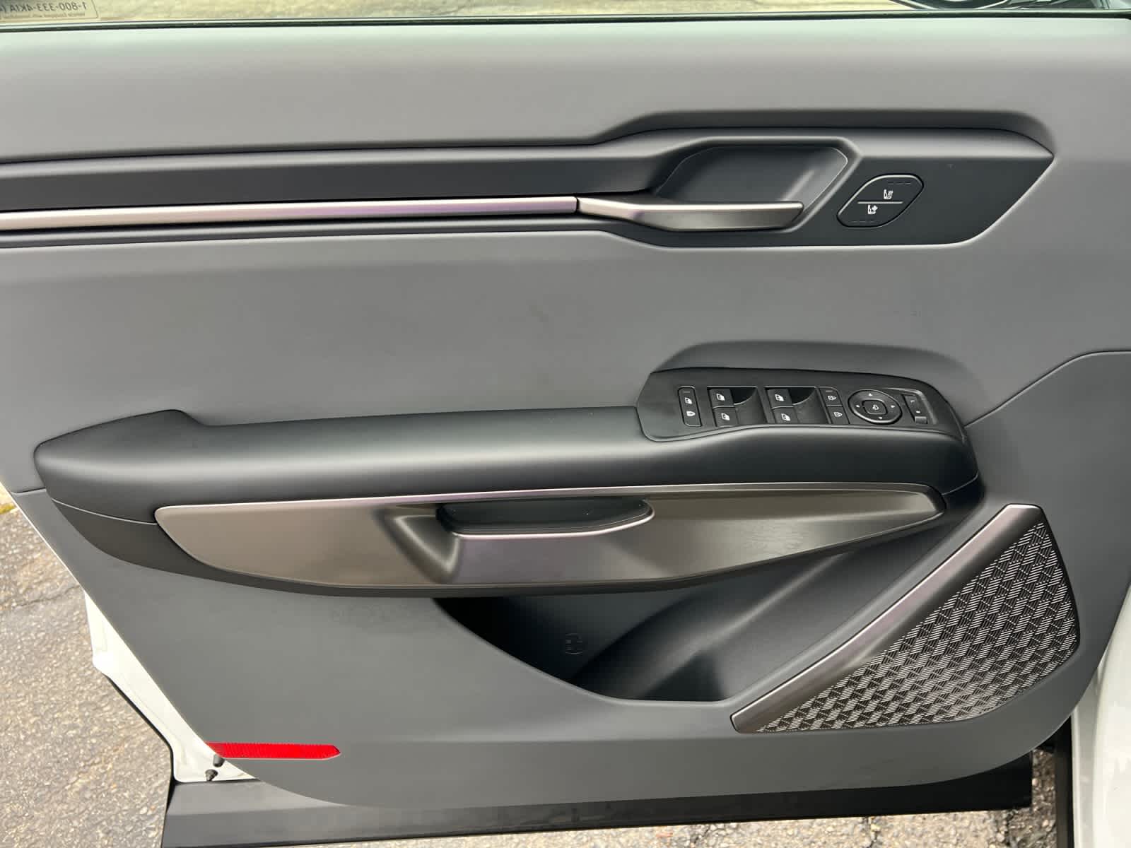 2024 Kia EV9 Light Long Range